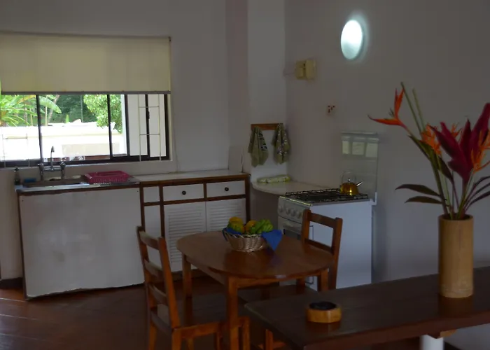 Apartment La Baie Lazare (Mahe)